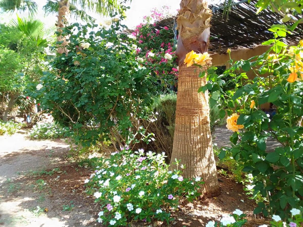 Auberge Bassou Nkob Bagian luar foto